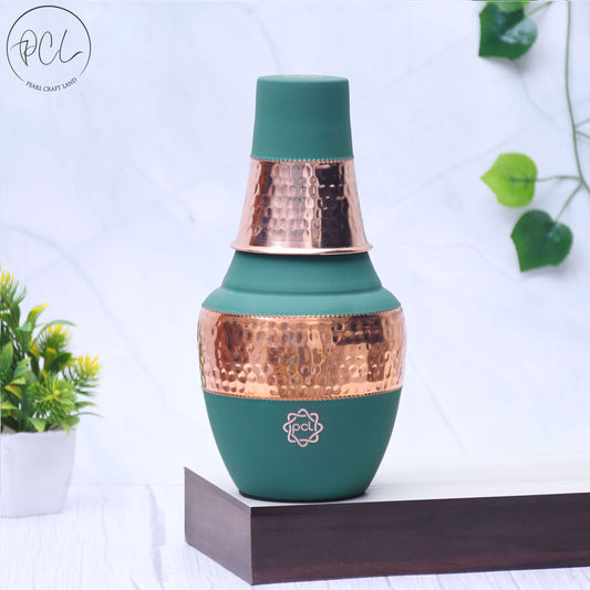 Pure Copper Silk Green Venus Pot with Inbuilt Glass Capacity 1400 ML