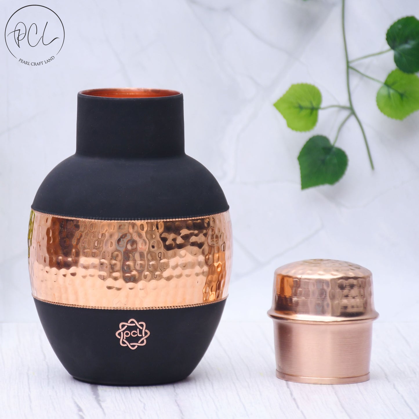 Pure Copper Silk Black Apple Pot with Inbuilt Glass Capacity 1200 ML