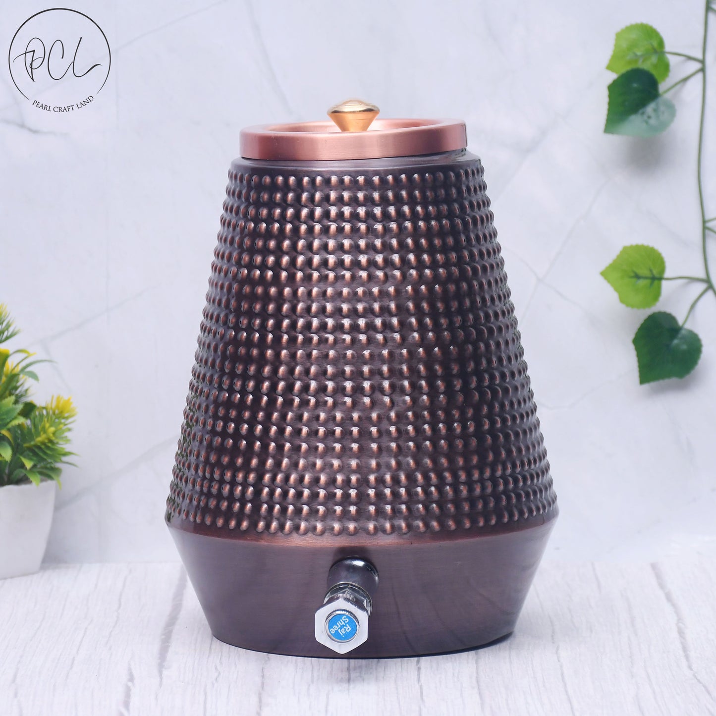 Pure Copper Water Dispenser Conical Antique Bubble Designed Capacity 5000 ML.