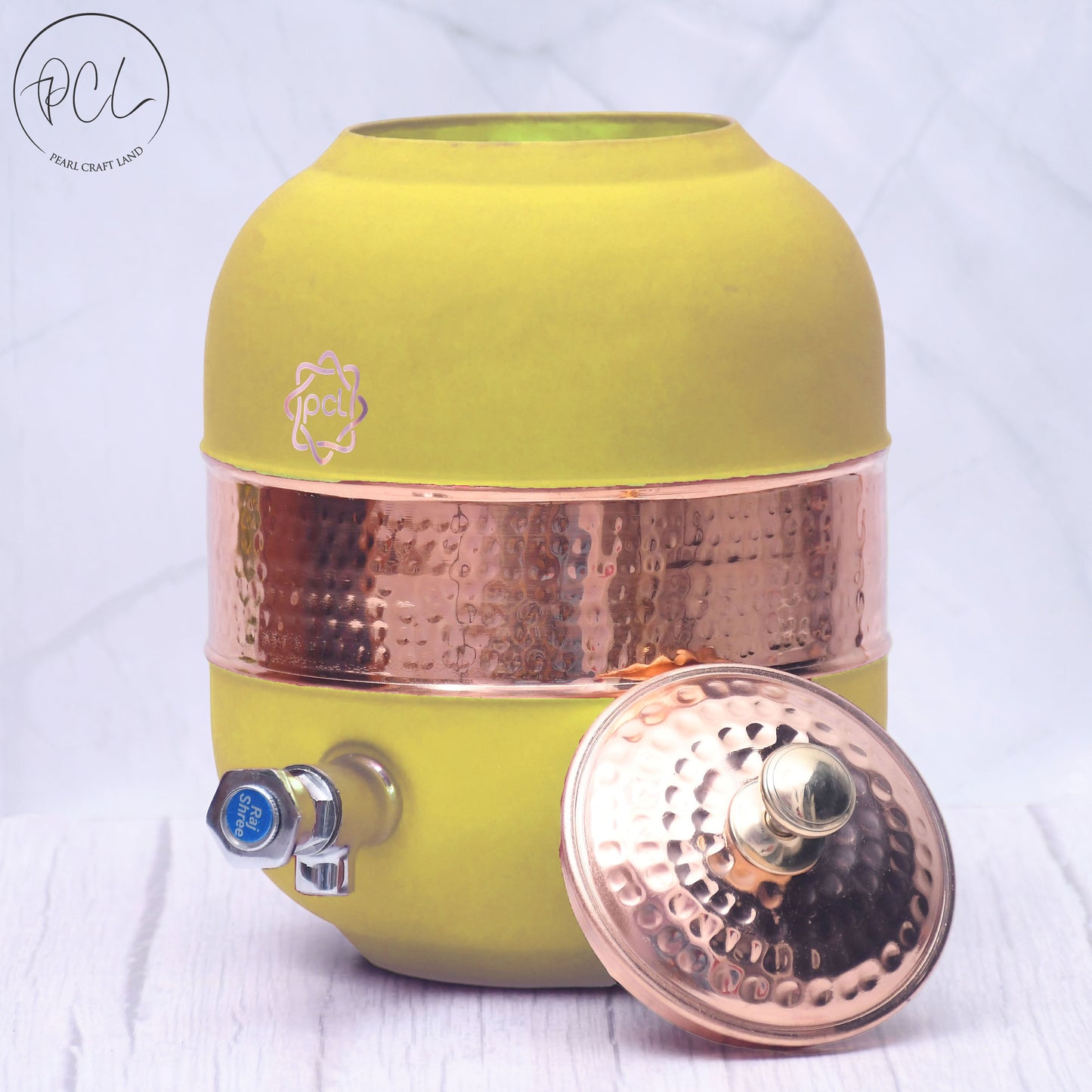 Pure Copper Silk Yellow Half Hammered Water Dispenser (Matka) Capacity 5000ML